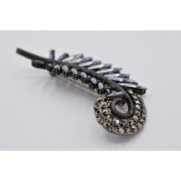 Weiss Vintage Pin Brooch Gunmetal Feather Marcasite Shiny Statement Signed Bin8 - Picture 3 of 8